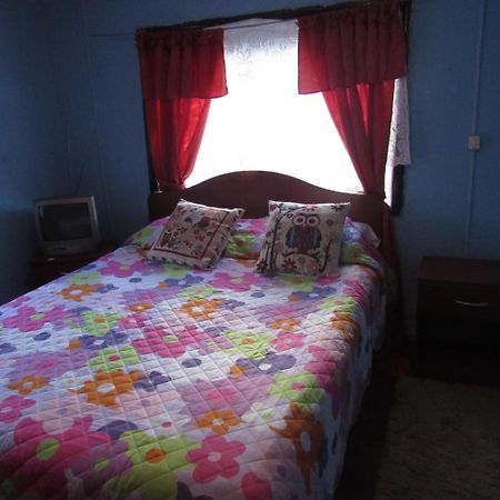 Hostal Y Cabanas Peumayen Puerto Guadal Buitenkant foto